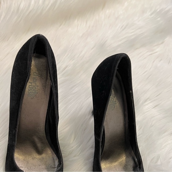 Charlotte Russe Toni 01 Pointed Toe Pumps Black - Picture 3 of 10